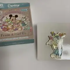 ディズニー40周年ジャラトーニーピンはバッジ