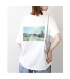 スローブイエナ+BIRANCA PHOTO TEE ホワイト