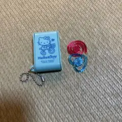 キティ　ミラー　キーホルダー　コンパクトミラーボックス