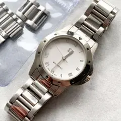 稼働品!良品!ジバンシイ♦︎レディース腕時計