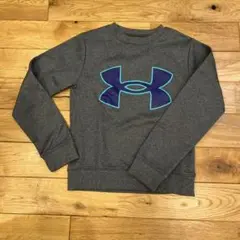 Under Armour グレー トレーナー YXS