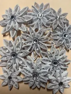 「新品」ペーパークイリング花　3mm 幅　10個