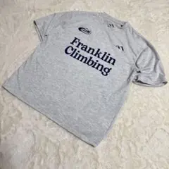 Franklin Climbing グレー Tシャツ　英字ロゴ　ラフ