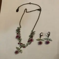 ミハエルネグリン ネックレス ピアス
