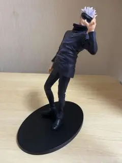 アニメキャラクター フィギュア 黒ジャケット
