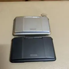 Nintendo DS 本体 2台　ゲームカード付き