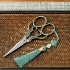 Item thumbnail for item 8c2e5065-b2e7-4477-b70f-5c5b54baca1b