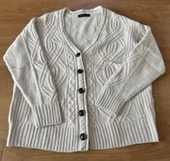 美品 URBAN RESEARCH ニットカーディガン ケーブル編み 毛80%