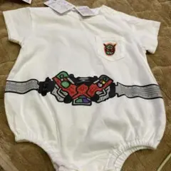 仮面ライダーダブル　半袖　ロンパース　オフホワイト　70
