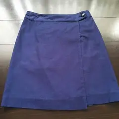 きれいなブルーの巻きスカート 36