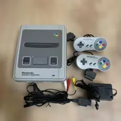 Nintendo Super Famicom 本体とコントローラー2個
