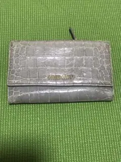 ミュウミュウ 財布