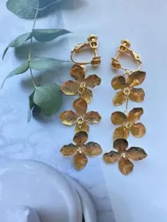 Item thumbnail for item 0ba82233-4b7e-4cdf-8555-00b622080016