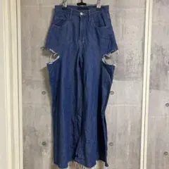 UNIQLO JEANS カットアウトデザイン ワイドレッグジーンズ