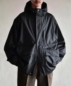 THE BOULDER MOUNTAINEER　ベージュ ダウンM THE BOULDER MOUNTAINEER ベージュ ダウンM