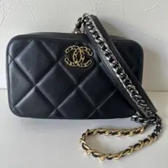 CHANEL シャネル 19 チェーンショルダー ミニマトラッセ チェーンバッグ