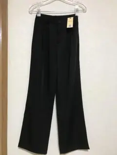 タック黒ワイドパンツ　スラックス① ハイウエスト　タグ付き未使用