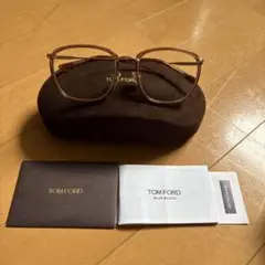 トムフォード　メガネ　FT5702-B/V 045 54 TOM FORD