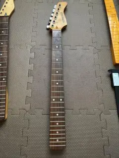 フェルナンデス　ストラトタイプネック