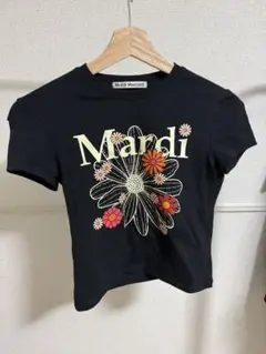 Mardi Mercredi ブラック Tシャツ