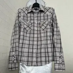 Levi’s リーバイス　長袖トップス