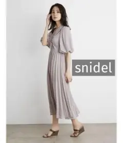 【美品】 snidel サスティナブル シフォンツイストプリーツワンピース