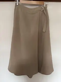 GU ベージュ カジュアルズボン　Mサイズ