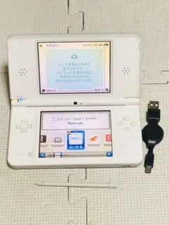 任天堂 NINTENDO DSi LL本体&充電器付 稼働品☆★