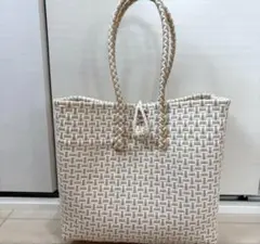 mekearisa メケアリサ GummyBag Sサイズ ホワイト/ベージュ