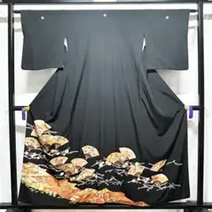 【422】友禅•金箔•金駒刺繍 黒留袖