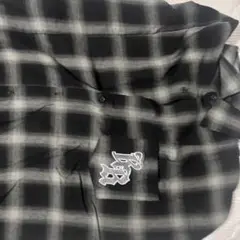 チェックシャツ