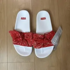 Levi's バンダナ柄サンダル