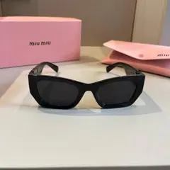 極美品 MIU MIU ブラック サングラス 即日発送
