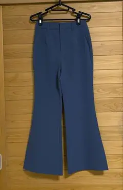 新品未使用⭐︎【ジーユーGU】ターコライズブルー　パンツ