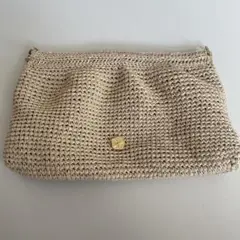 ビヨンドザリーフ　スパーラ　ベージュ 編み物 フラットクラッチバッグ