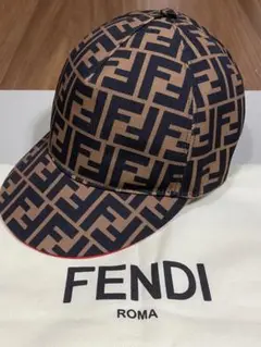 FENDI ベースボールキャップ★まだまだ秋でも活躍するベースボールキャップ