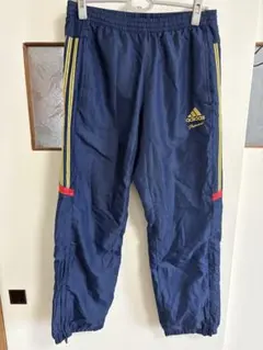 adidas プロフェッショナル ネイビー ストライプ