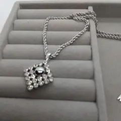 NINA RICCIネックレス