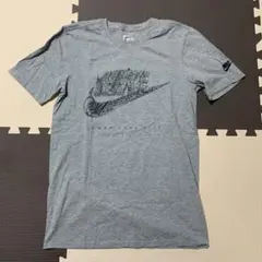 NIKE 都市コラボ ニューヨーク地区限定Tシャツus:S（JP:M相当)