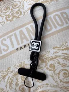新品 ノベルティ シャネルCHANEL 黒 ナイロン 携帯ストラップ ログ入