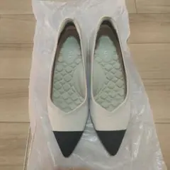 【使用感あり中古品】VIVAIA ポインテッドトゥパンプス ベージュ/ブラック