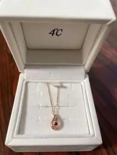 4℃のネックレス