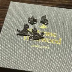 Vivienne westwood ピアス