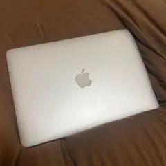 Apple MacBook Air 13インチ シルバー