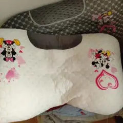 ディズニー枕2つ