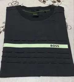 HUGO BOSS 未使用　メンズ　tシャツ S 紙タグ表示タグございません。