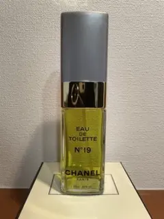 お値下げ CHANEL シャネル オードトワレ N°19 【価格変更】