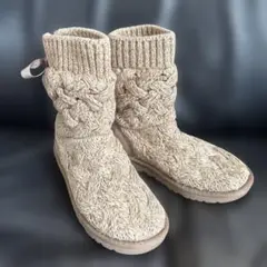 Item thumbnail for item c1cc755b-be7c-44e9-98c8-af67fac0a379