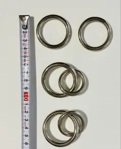 （送料込み）バッグづくりなどの材料　メタル製のリング4個セット　中古不用品
