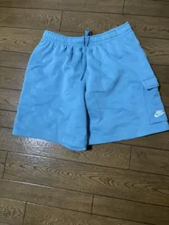 ナイキ　ハーフパンツ　カーゴショーツ